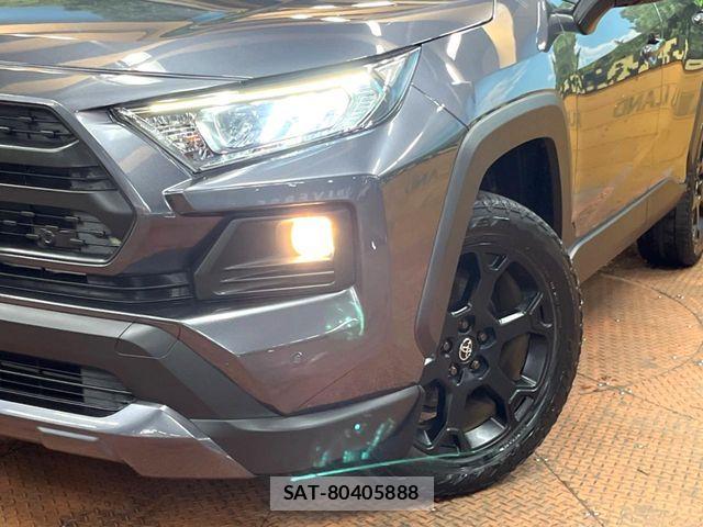 Toyota RAV4 2021-07 7359550-11