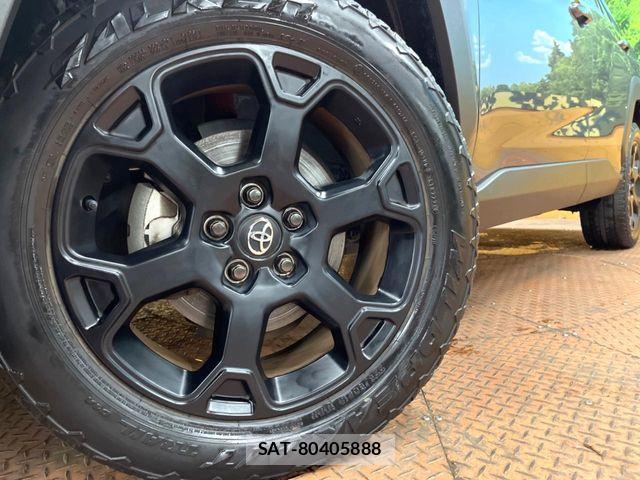 Toyota RAV4 2021-07 7359550-12