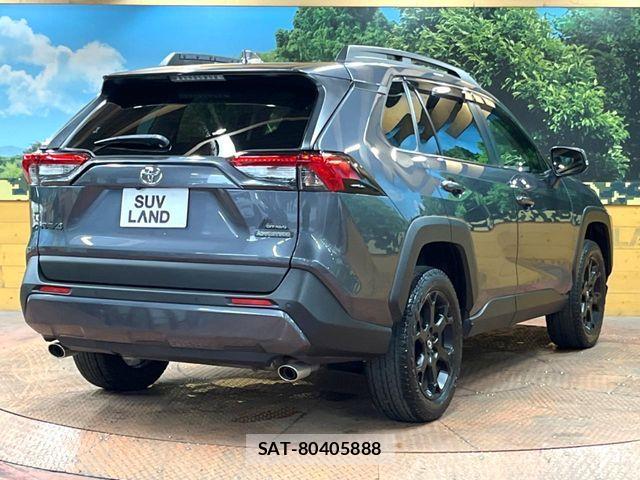 Toyota RAV4 2021-07 7359550-16