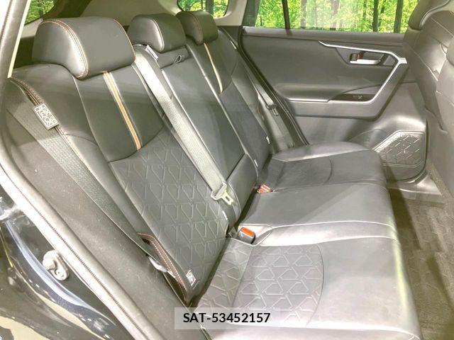 Toyota RAV4 2019-08 7393836-8