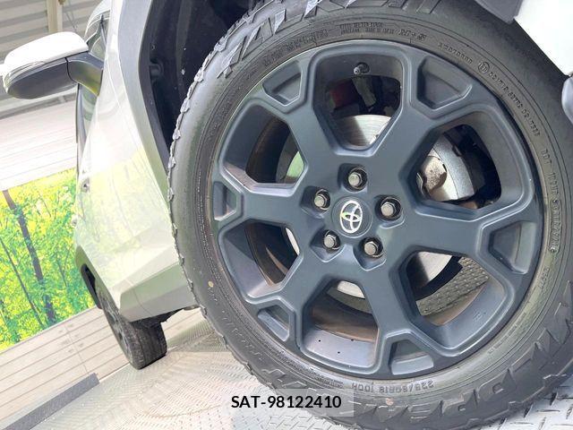 Toyota RAV4 2021-09 7393830-12