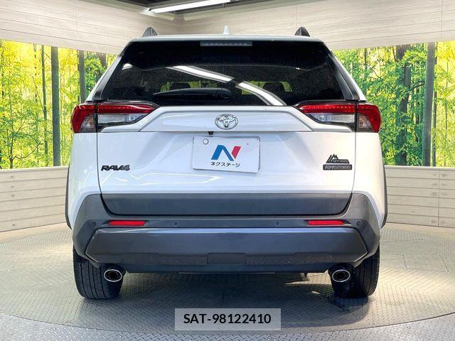 Toyota RAV4 2021-09 7393830-14