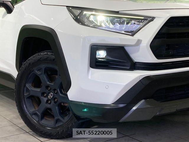 Toyota RAV4 2022-05 7391006-11