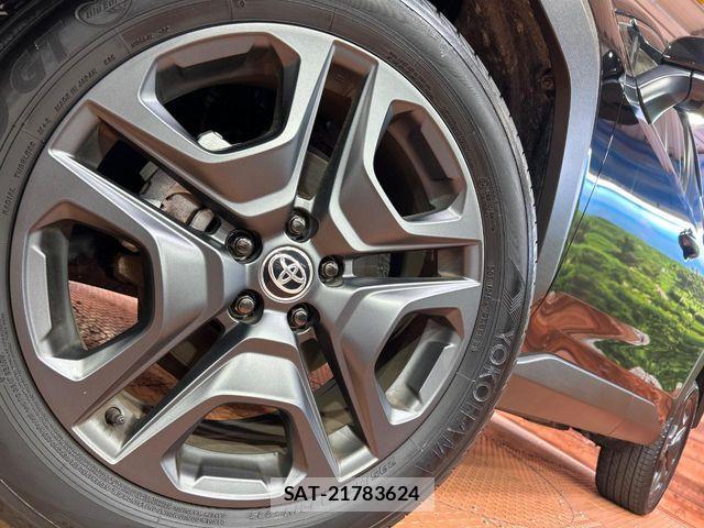 Toyota RAV4 2024-10 7393826-12