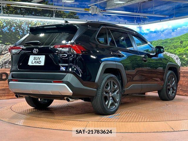 Toyota RAV4 2024-10 7393826-16