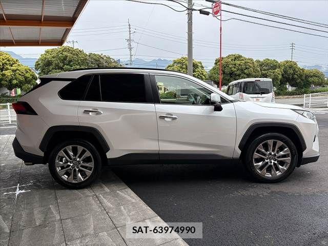 Toyota RAV4 2023-03 7393835-10