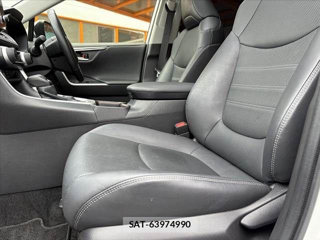 Toyota RAV4 2023-03 7393835-16