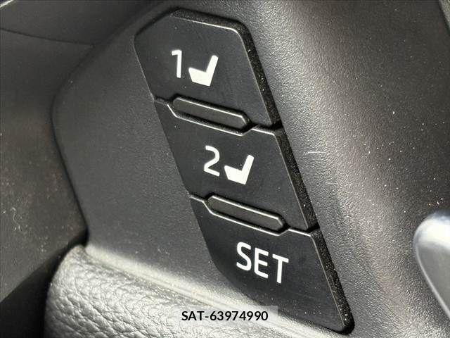 Toyota RAV4 2023-03 7393835-6