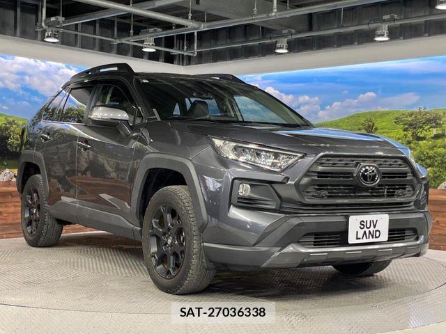 Toyota RAV4 2021-03 7393833-15