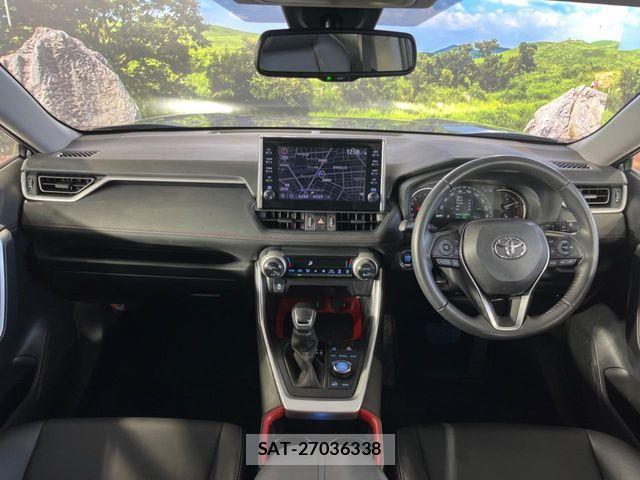 Toyota RAV4 2021-03 7393833-1