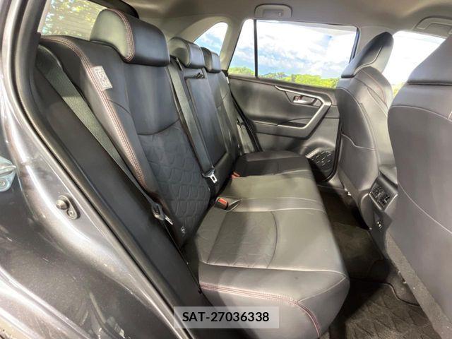 Toyota RAV4 2021-03 7393833-8