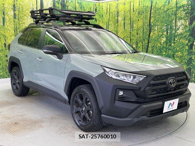 Toyota RAV4 2023-06 7393824-16