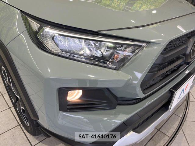 Toyota RAV4 2021-09 7393832-11