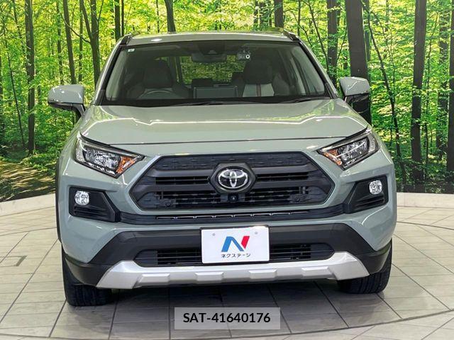 Toyota RAV4 2021-09 7393832-13