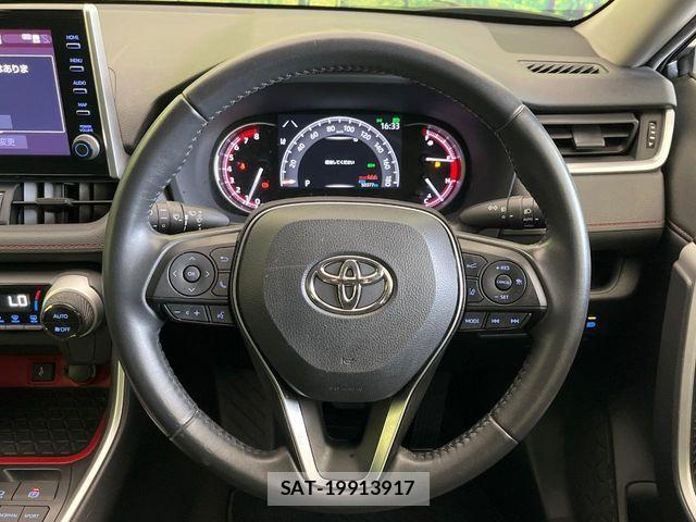 Toyota RAV4 2021-03 7393834-10
