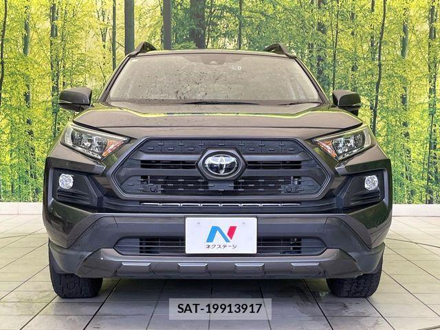 Toyota RAV4 2021-03 7393834-13