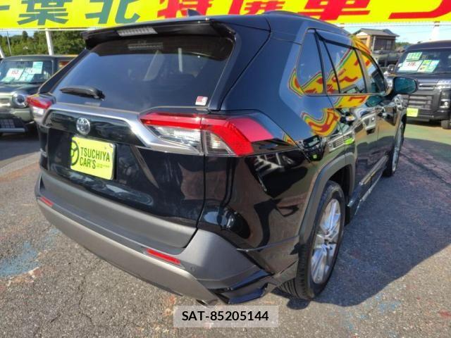 Toyota RAV4 2022-07 7457202-10