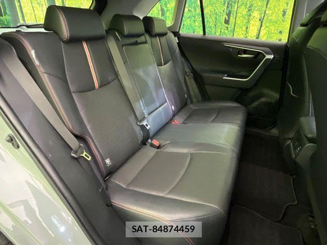 Toyota RAV4 2019-11 7457205-8