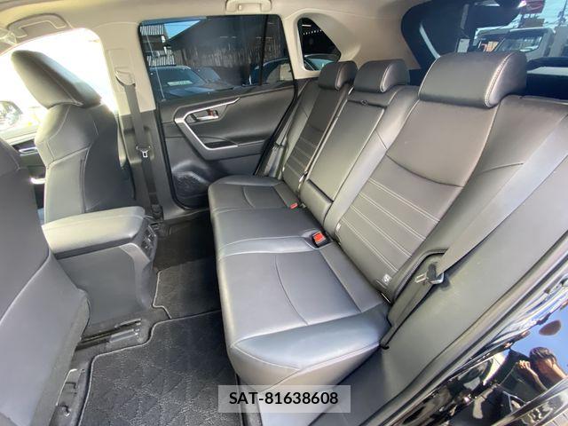 Toyota RAV4 2025-01 7457197-12