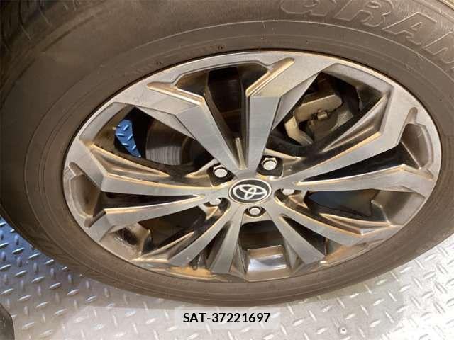 Toyota RAV4 2023-04 7457201-17