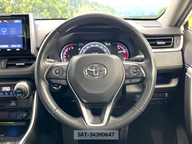 Toyota RAV4 2020-02 7457216-10