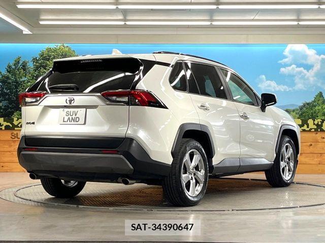 Toyota RAV4 2020-02 7457216-16