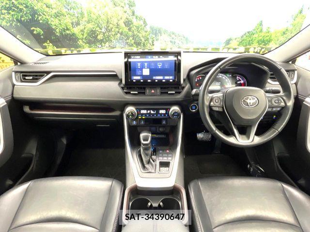 Toyota RAV4 2020-02 7457216-1