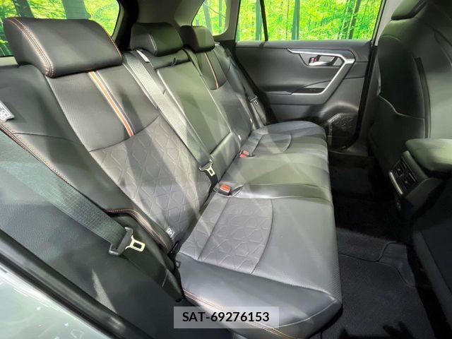 Toyota RAV4 2025-10 7457184-10
