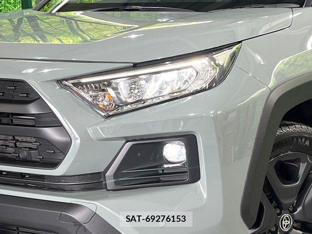 Toyota RAV4 2025-10 7457184-12