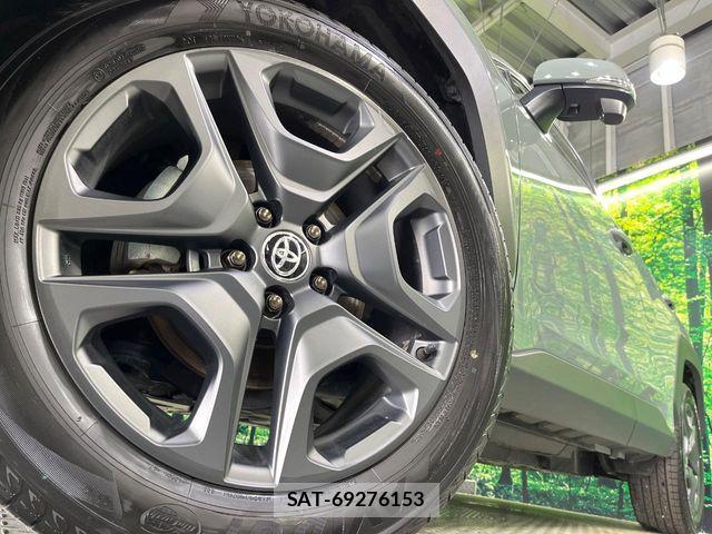 Toyota RAV4 2025-10 7457184-13