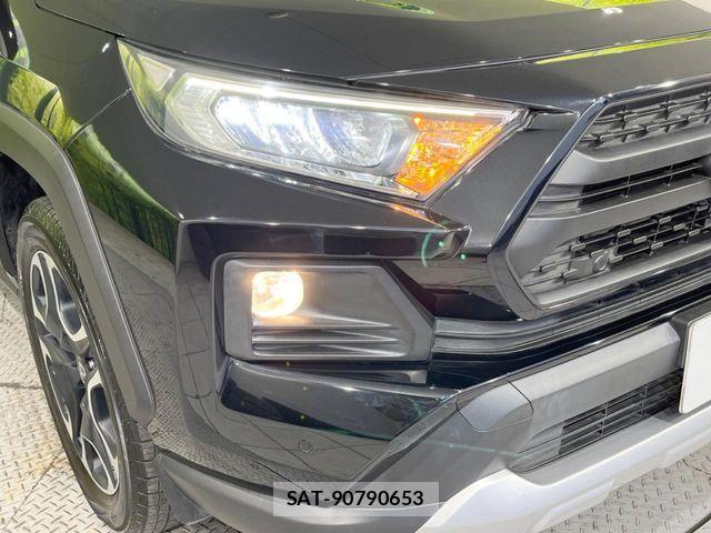 Toyota RAV4 2020-03 7457232-11