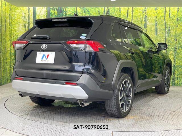 Toyota RAV4 2020-03 7457232-16
