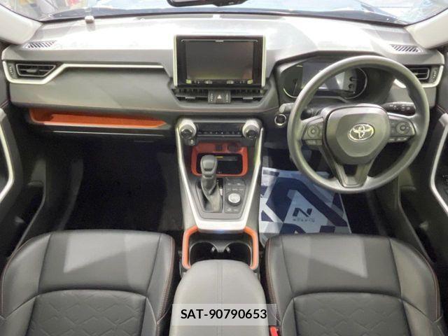 Toyota RAV4 2020-03 7457232-1