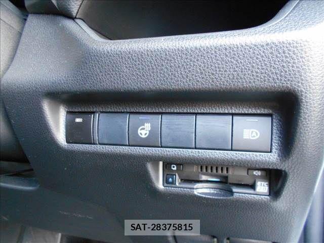 Toyota RAV4 2020-11 7457228-6