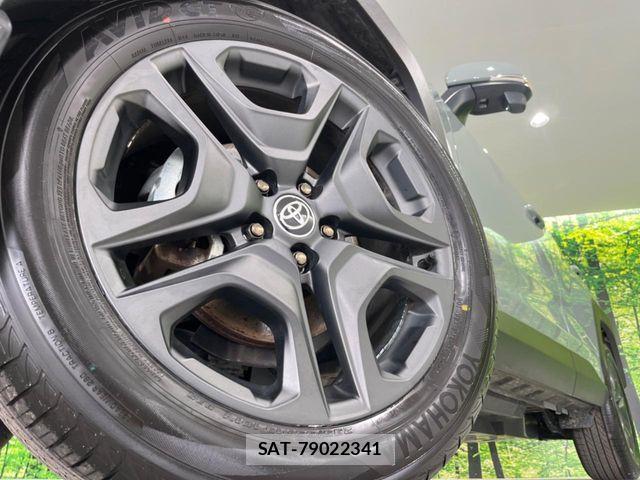 Toyota RAV4 2025-10 7457198-13