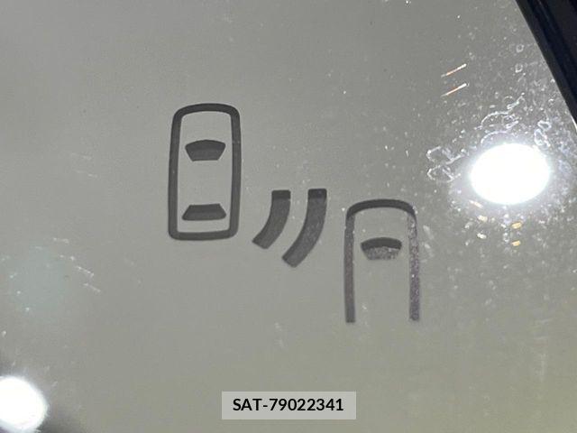 Toyota RAV4 2025-10 7457198-5