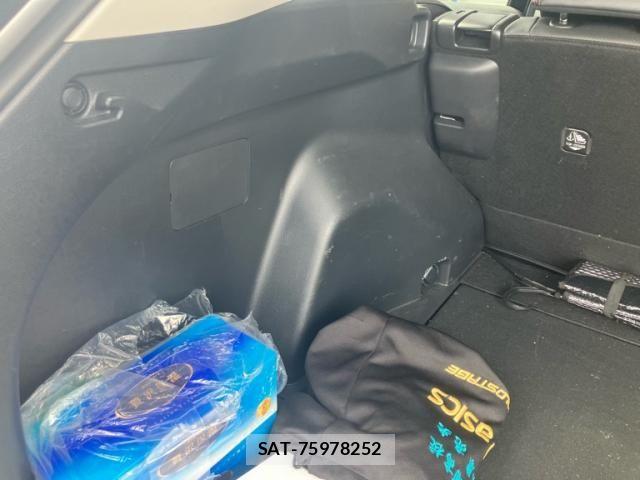 Toyota RAV4 2022-11 7457231-17