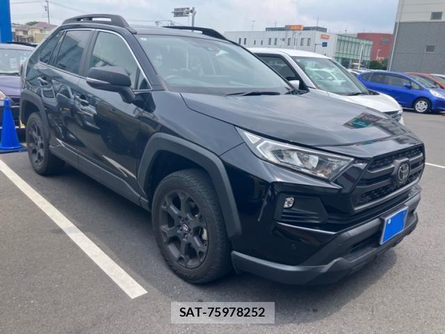 Toyota RAV4 2022-11 7457231-1