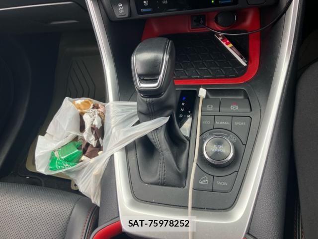 Toyota RAV4 2022-11 7457231-20