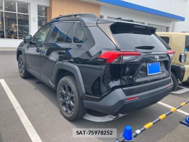 Toyota RAV4 2022-11 7457231-3