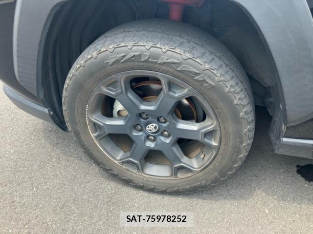 Toyota RAV4 2022-11 7457231-8