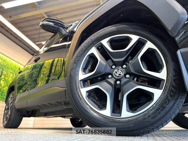 Toyota RAV4 2019-09 7457212-12