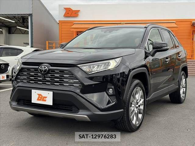 Toyota RAV4 2023-04 7457203-9
