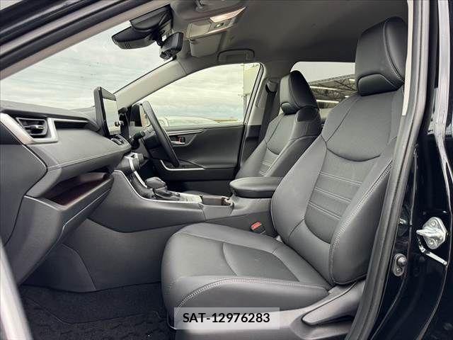Toyota RAV4 2023-04 7457203-16