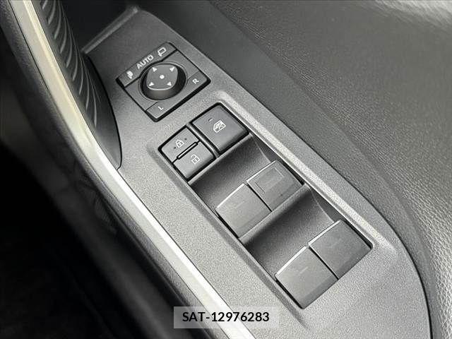 Toyota RAV4 2023-04 7457203-23