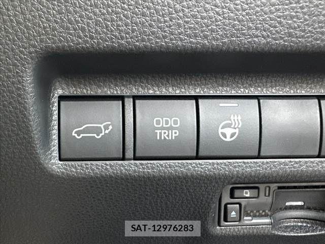 Toyota RAV4 2023-04 7457203-24