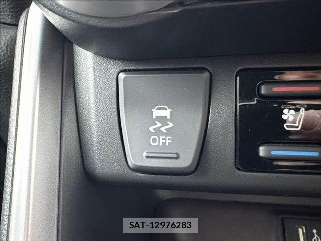 Toyota RAV4 2023-04 7457203-28