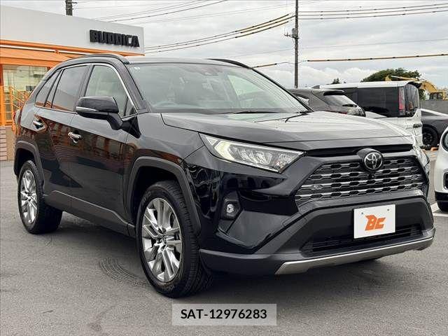 Toyota RAV4 2023-04 7457203-7