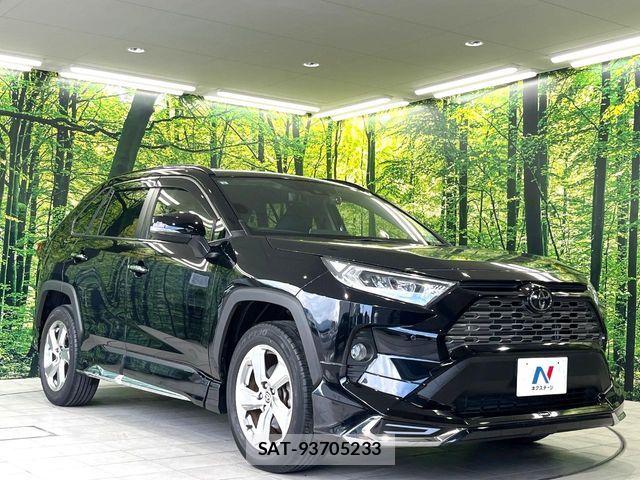 Toyota RAV4 2019-09 7457211-16