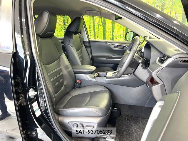 Toyota RAV4 2019-09 7457211-8